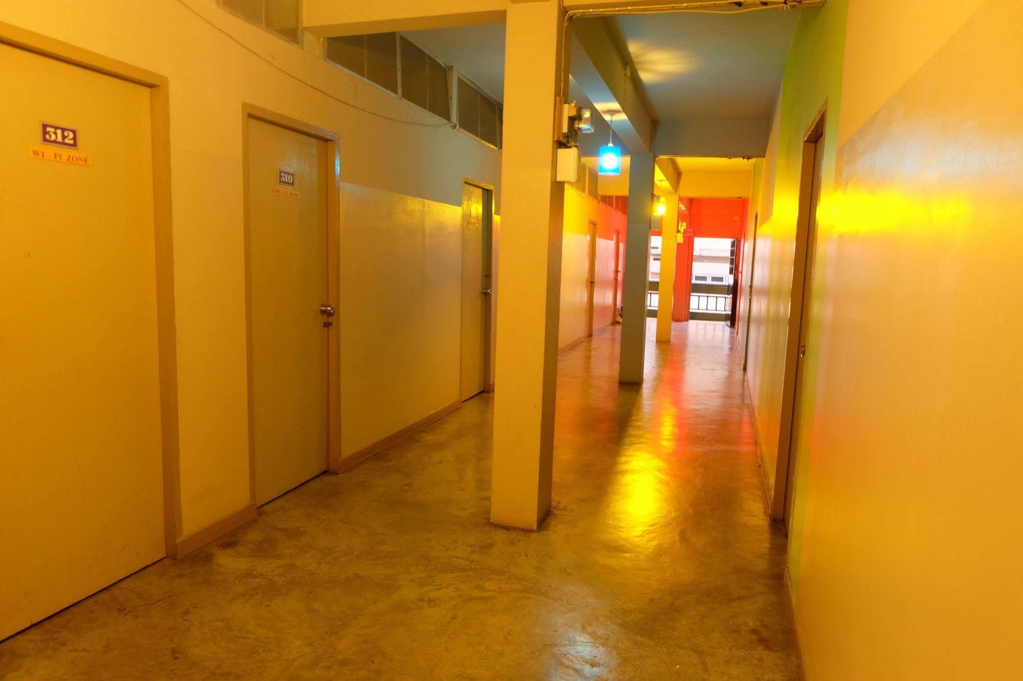 B&B House & Hostel Krabi town Εξωτερικό φωτογραφία